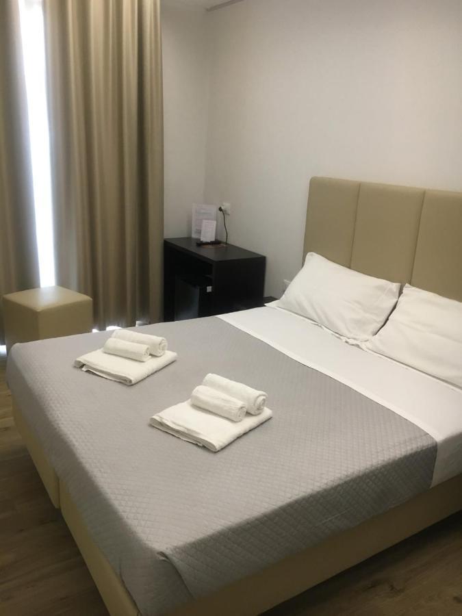Hotel Saxon Rimini Bagian luar foto