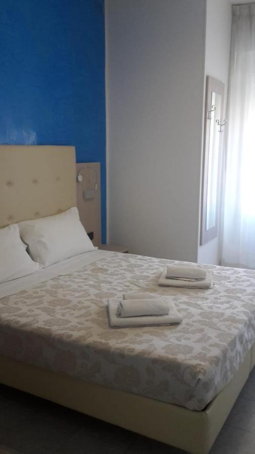 Hotel Saxon Rimini Bagian luar foto