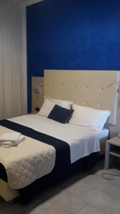 Hotel Saxon Rimini Bagian luar foto