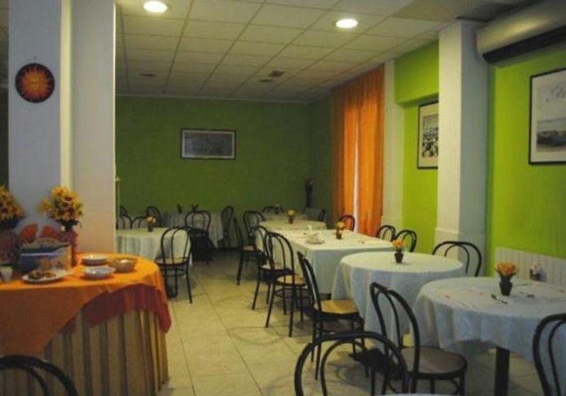 Hotel Saxon Rimini Bagian luar foto