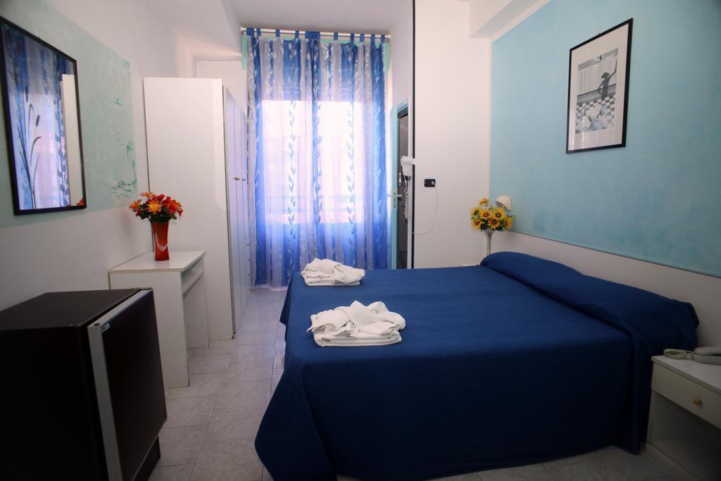 Hotel Saxon Rimini Bagian luar foto