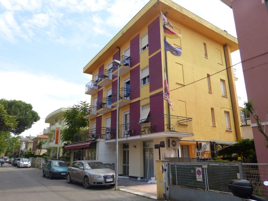 Hotel Saxon Rimini Bagian luar foto