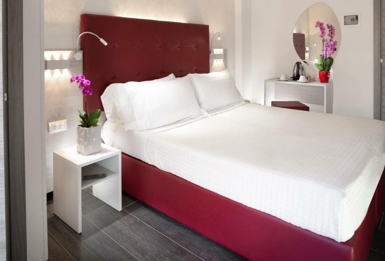 Hotel Saxon Rimini Bagian luar foto