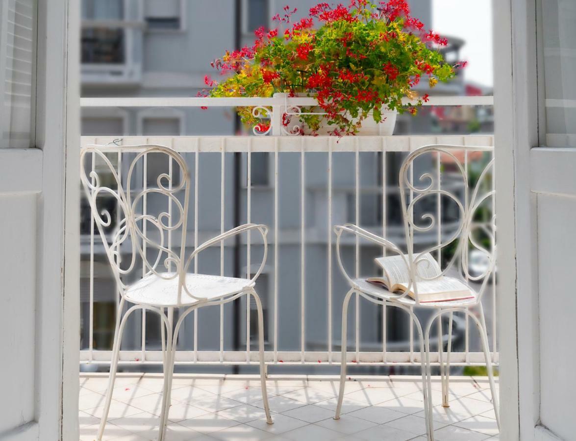 Hotel Saxon Rimini Bagian luar foto